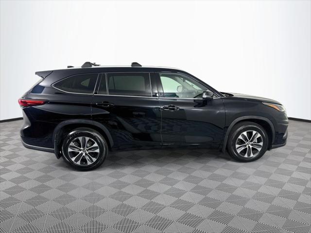 Used 2022 Toyota Highlander XLE For Sale in Millington, TN