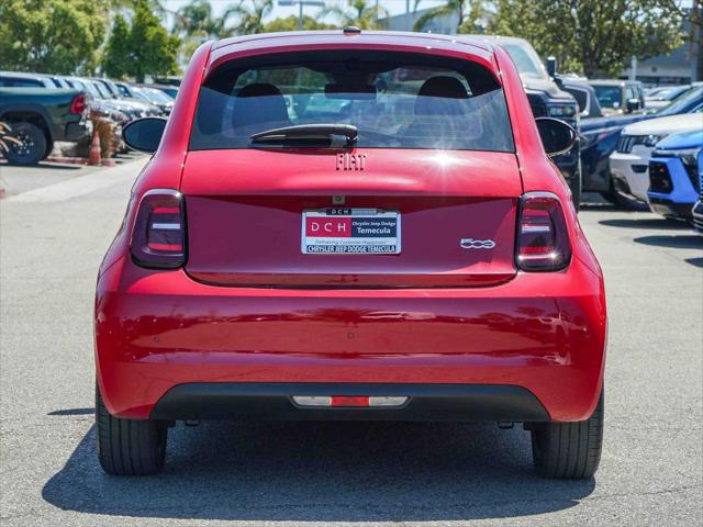 2024 Fiat 500e INSPI(RED) FWD