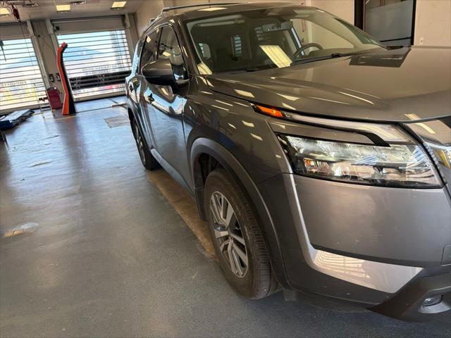 2025 Nissan Pathfinder SL 4WD for sale in Groveport, OH