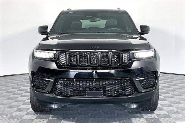 Used 2023 Jeep Grand Cherokee Altitude 4x4 For Sale in Olive Branch, MS