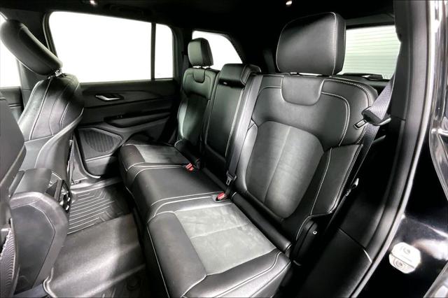 Used 2023 Jeep Grand Cherokee Altitude 4x4 For Sale in Olive Branch, MS