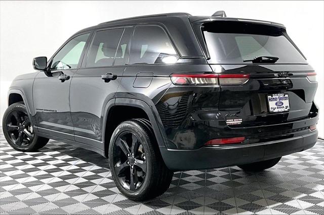 Used 2023 Jeep Grand Cherokee Altitude 4x4 For Sale in Olive Branch, MS