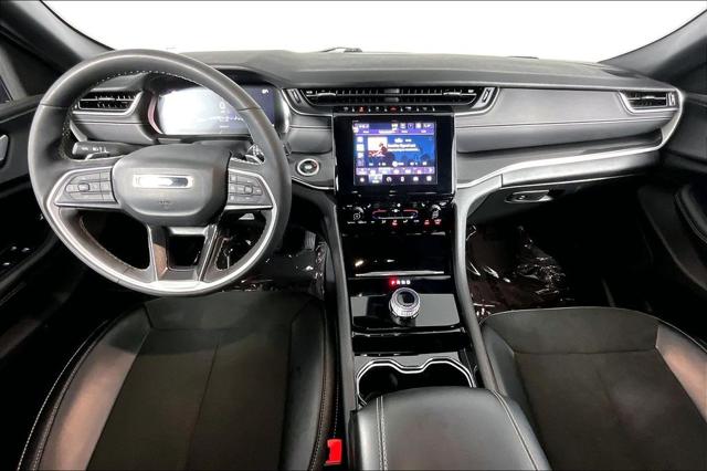 Used 2023 Jeep Grand Cherokee Altitude 4x4 For Sale in Olive Branch, MS