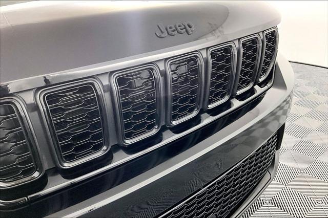 Used 2023 Jeep Grand Cherokee Altitude 4x4 For Sale in Olive Branch, MS