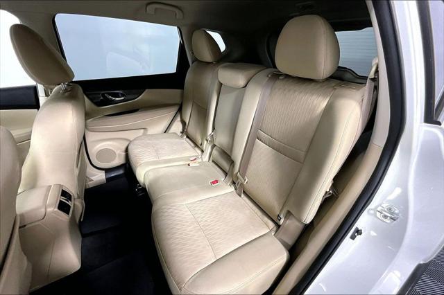Used 2019 Nissan Rogue SV For Sale in Olive Branch, MS