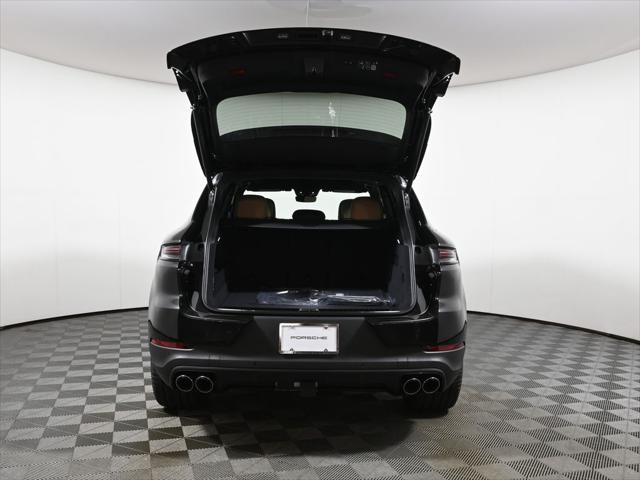 2026 Porsche Cayenne Unknown