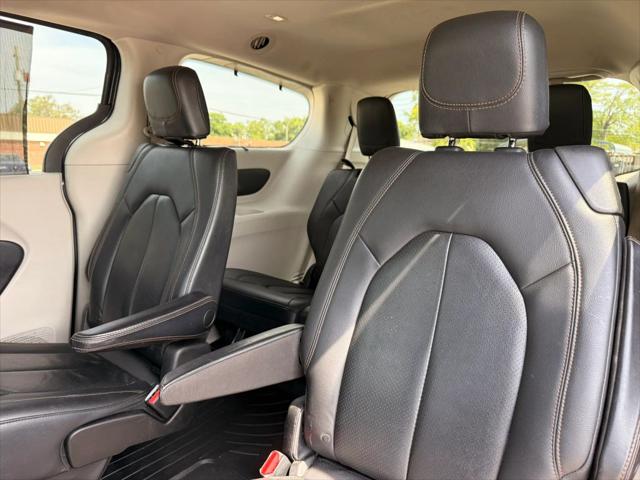 2020 Chrysler Pacifica Touring L