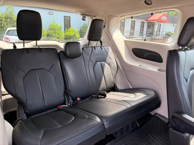 2020 Chrysler Pacifica Touring L