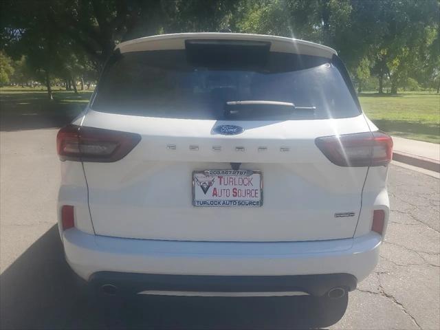 2024 Ford Escape ST-Line Select