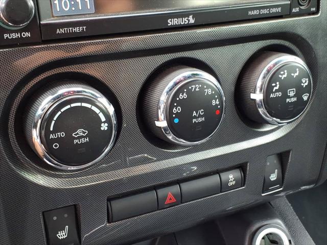 2013 Dodge Challenger SXT Plus
