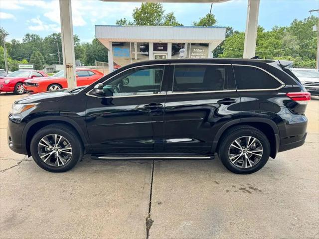2018 Toyota Highlander LE Plus for sale in Gladstone, MO
