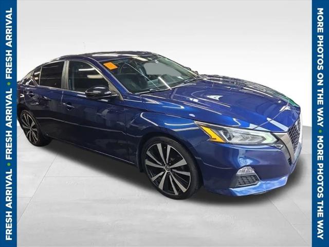 2020 Nissan Altima SR FWD for sale in Davenport, IA
