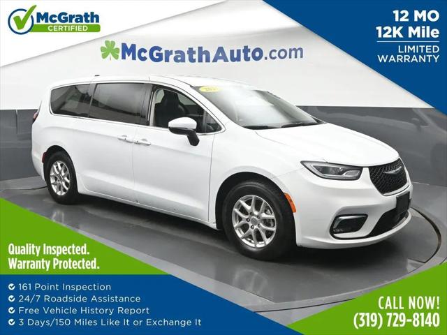 2023 Chrysler Pacifica Touring L for sale in Davenport, IA