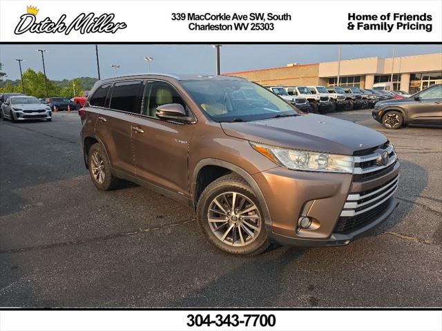2019 Toyota Highlander Hybrid XLE for sale in South Charleston, WV