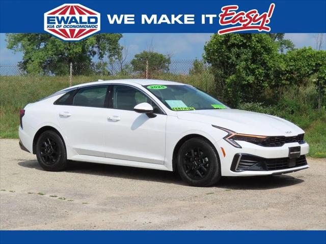 2025 Kia K5 LXS for sale in Oconomowoc, WI