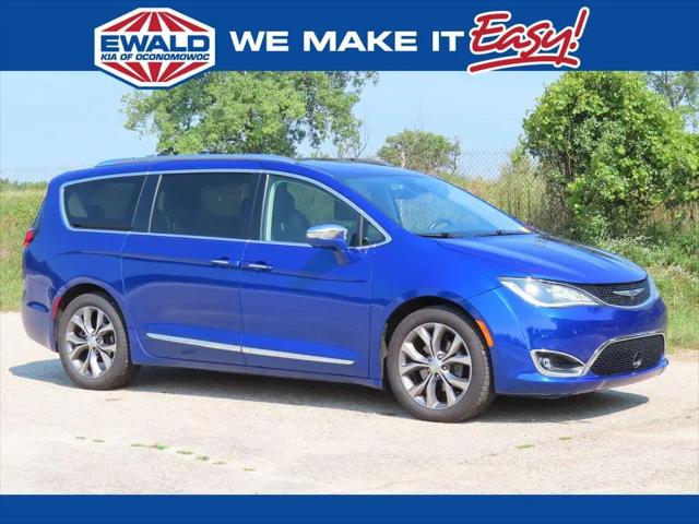 2019 Chrysler Pacifica Limited for sale in Oconomowoc, WI