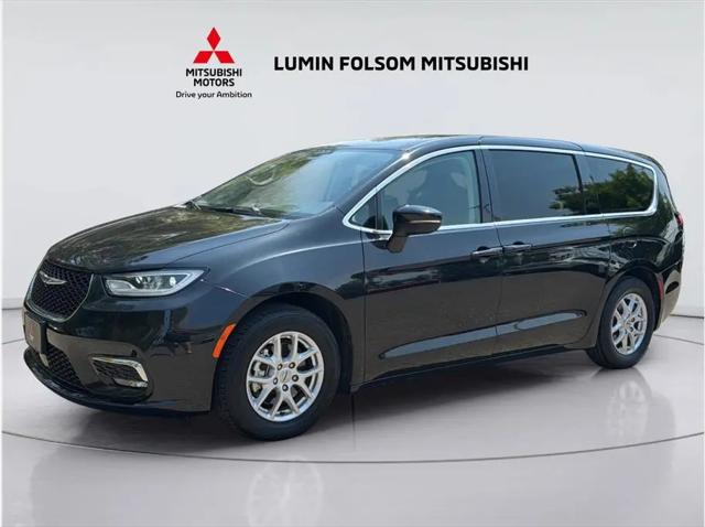 2023 Chrysler Pacifica Touring L for sale in Folsom, CA