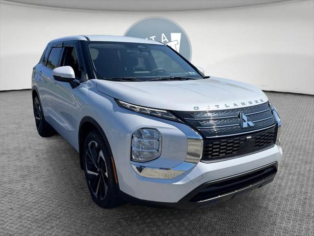 2022 Mitsubishi Outlander ES 2.5 S-AWC for sale in Murraysville, PA