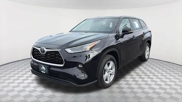 2025 Toyota Highlander LE for sale in Redding, CA