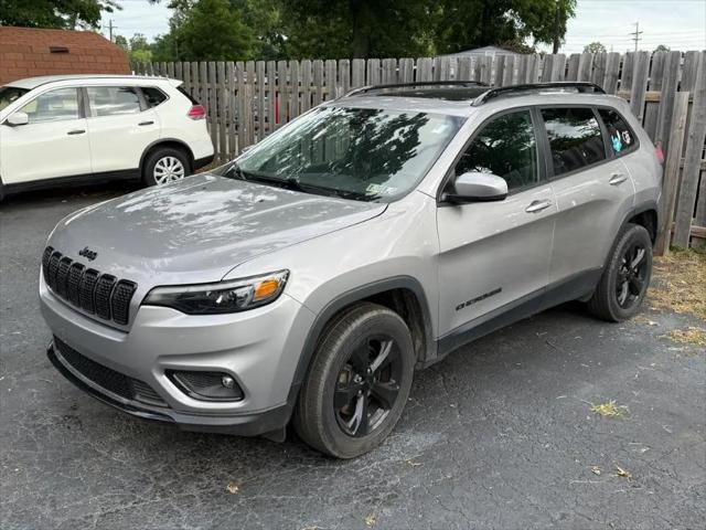 2019 Jeep Cherokee Altitude 4x4 for sale in Painesville, OH