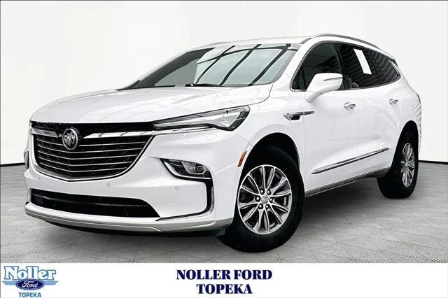 2023 Buick Enclave Essence FWD for sale in Topeka, KS