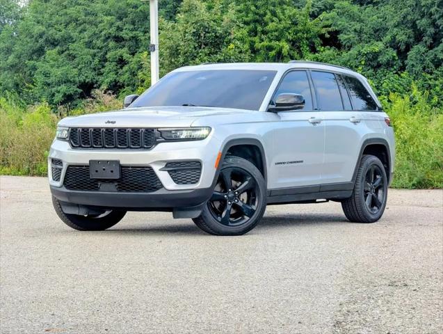 2022 Jeep Grand Cherokee Laredo for sale in Lafayette, IN