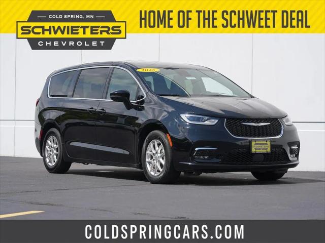 2025 Chrysler Pacifica Select for sale in Cold Spring, MN