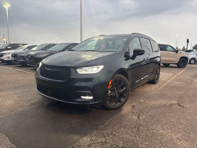 2025 Chrysler Pacifica Limited for sale in St. Cloud, MN