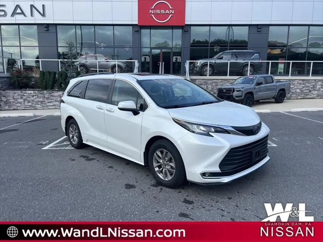 2022 Toyota Sienna XLE for sale in Shamokin Dam, PA