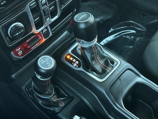 2022 Jeep Gladiator Sport