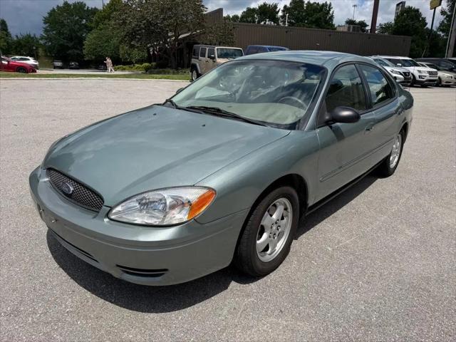 2007 Ford Taurus SE for sale in Crossville, TN