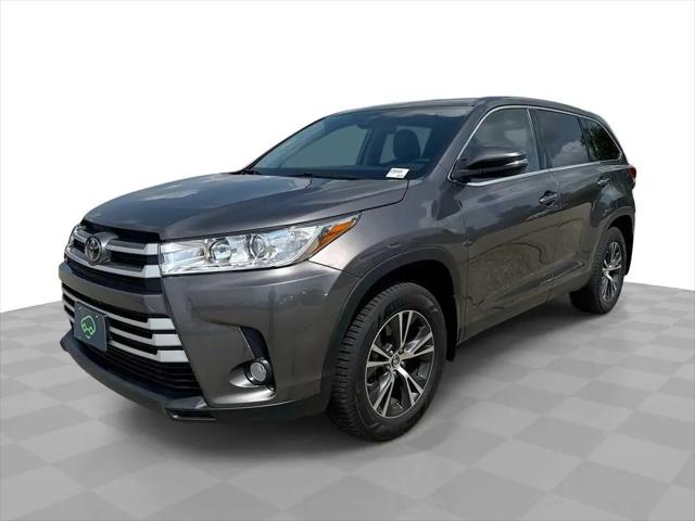 2019 Toyota Highlander LE Plus for sale in Watertown, WI