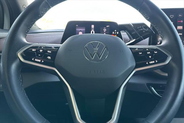 2023 Volkswagen ID.4 Pro