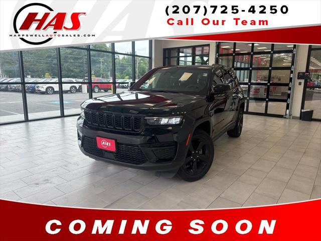 2023 Jeep Grand Cherokee Altitude 4x4 for sale in Brunswick, ME
