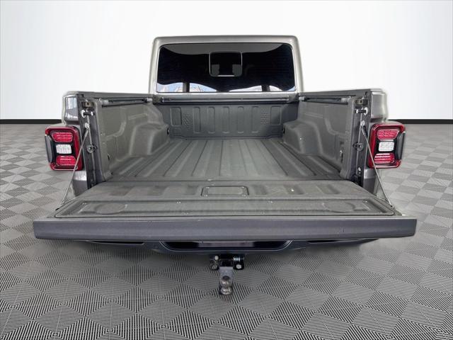 Used 2021 Jeep Gladiator Overland 4x4 For Sale in Millington, TN