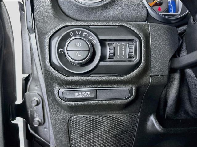 Used 2021 Jeep Gladiator Overland 4x4 For Sale in Millington, TN