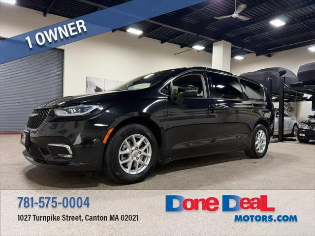 2023 Chrysler Pacifica Touring L for sale in Canton, MA