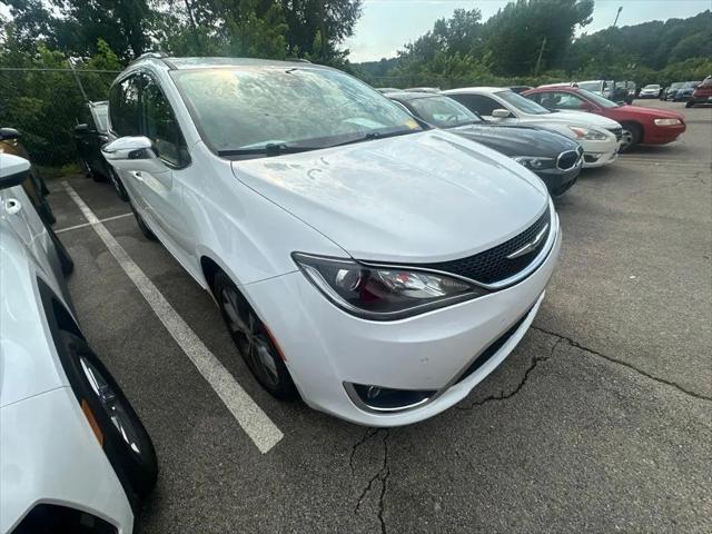 2018 Chrysler Pacifica Limited for sale in Trussville, AL