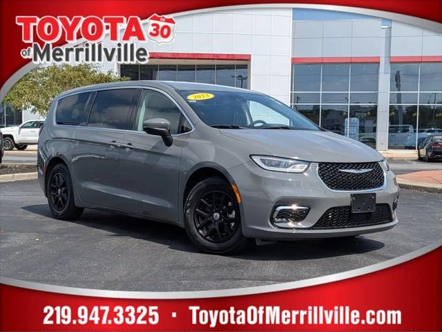 2023 Chrysler Pacifica Touring L for sale in Merrillville, IN