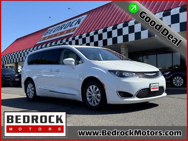 2017 Chrysler Pacifica Touring-L for sale in Blaine, MN
