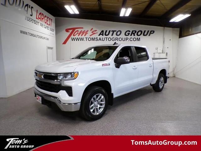 2023 Chevrolet Silverado 1500 4WD Crew Cab Standard Bed LT for sale in Des Moines, IA