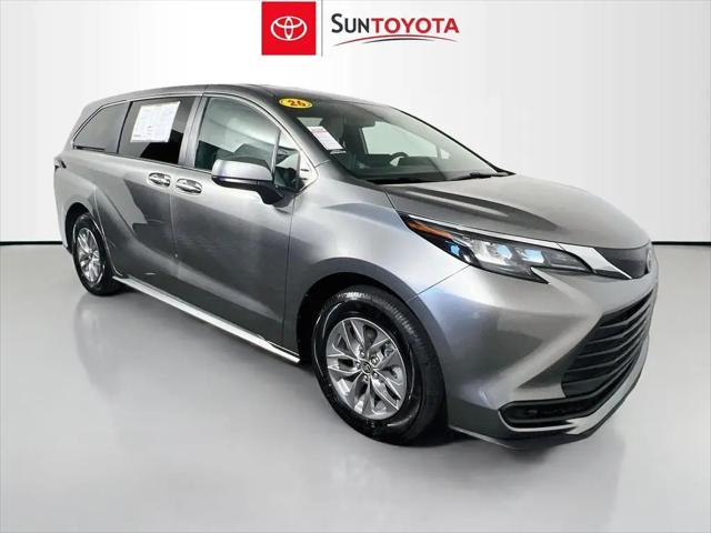 2026 Toyota Sienna LE for sale in Holiday, FL
