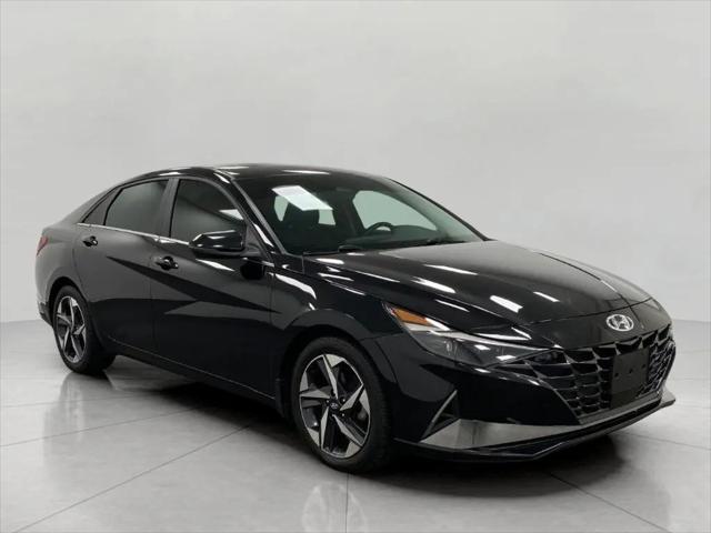 2022 Hyundai Elantra Limited for sale in Appleton, WI