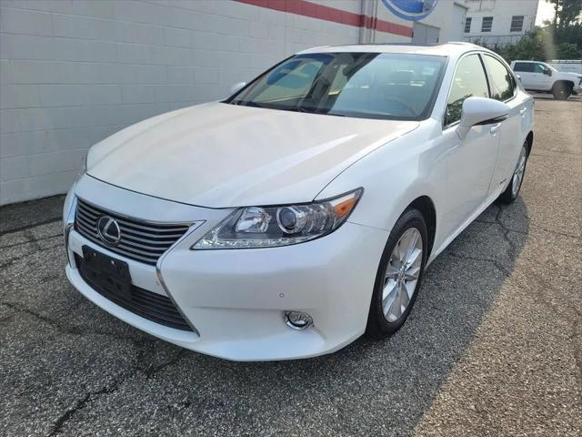 2015 Lexus ES 300h Base for sale in Bridgeport, CT