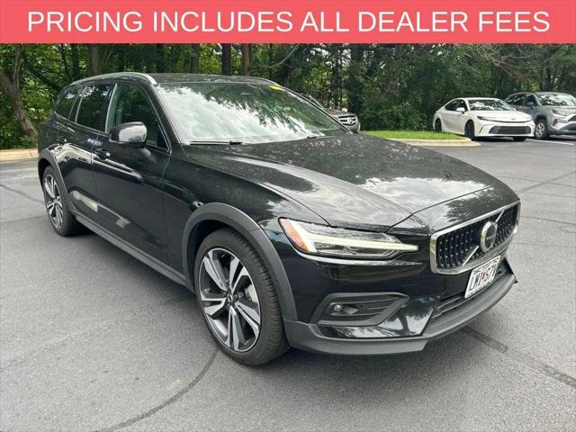 2025 Volvo V60 Cross Country Plus, B5 AWD Gas (mild hybrid) for sale in Raleigh, NC