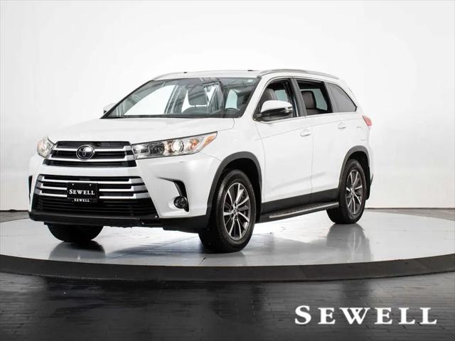 2019 Toyota Highlander XLE for sale in Dallas, TX