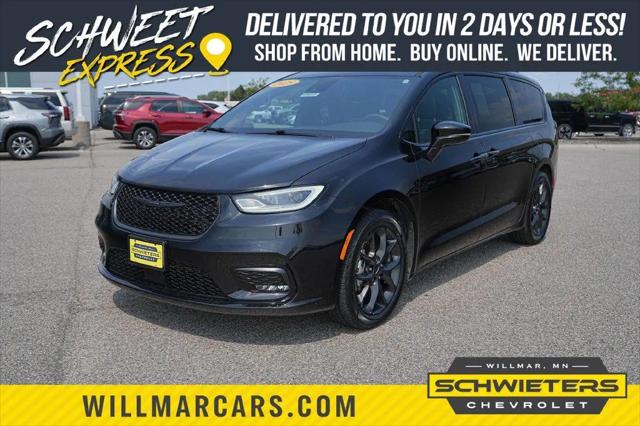 2025 Chrysler Pacifica Limited for sale in Willmar, MN