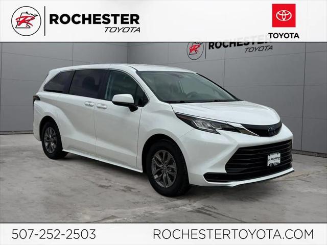 2023 Toyota Sienna LE for sale in Rochester, MN