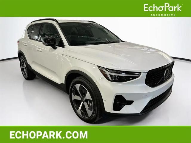 2026 Volvo XC40 Plus, B5 AWD Gas (mild hybrid), Dark for sale in Centennial, CO