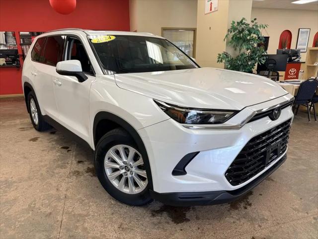 2024 Toyota Grand Highlander XLE for sale in Batavia, NY